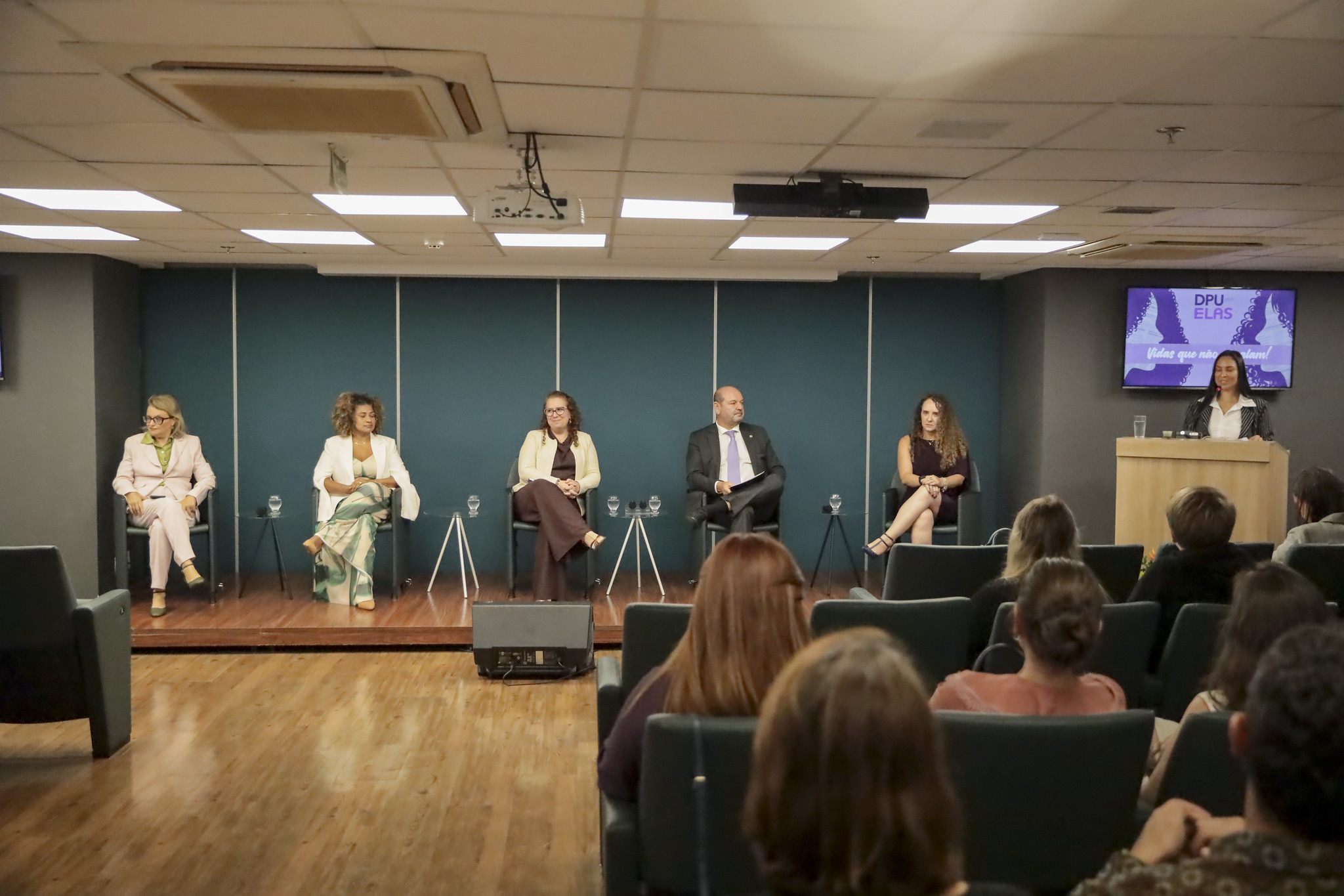DPU por Elas: Defensoria reforça compromisso com o combate ao feminicídio