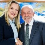 Primeira mulher eleita assume comando da Defensoria Pública da União